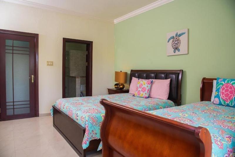 Apartamento Maribella@Crystal Cove Ocho Rios Stanmore Grove Exterior foto